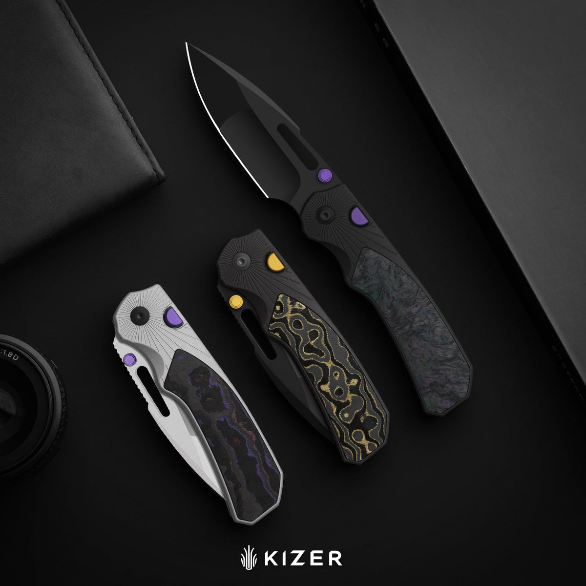 Durandal | Kizer Button Liner Lock™ | Aluminum & Fatcarbon® Camo Gold | S35VN + Gunmetal Gray PVD Coating | KizerB™ 3765BD2