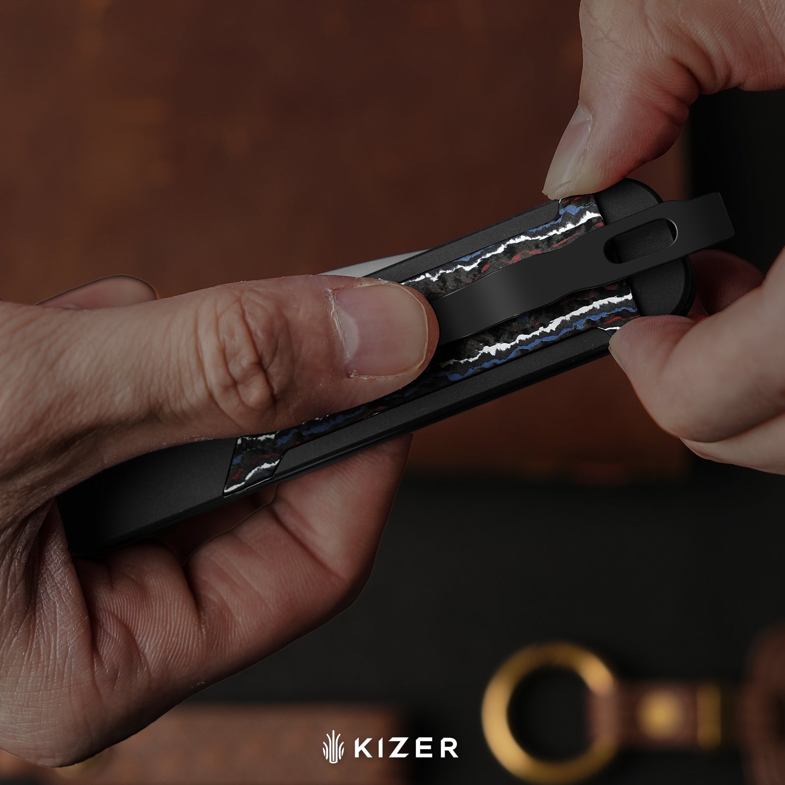 Militaw 315 KwikSwap™ | Kizer Clutch Lock™ | Elmax + Matte DLC Ultra | Aluminum & FatCarbon Purple Haze | KizerB™ 3634.31CDA1