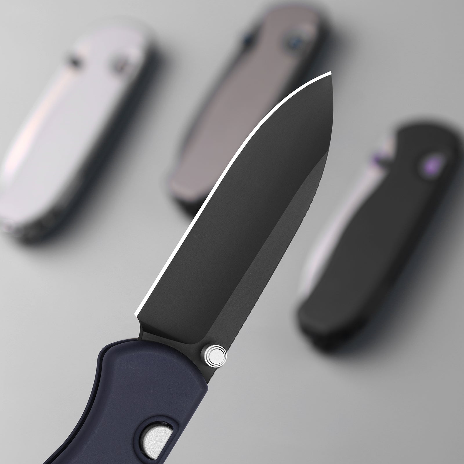 Drop Bear® Zero | Kizer Button Liner Lock™ | M390 + DLC Ultra + Hollow Grind | Alumium | KizerB™ 3619BDA2