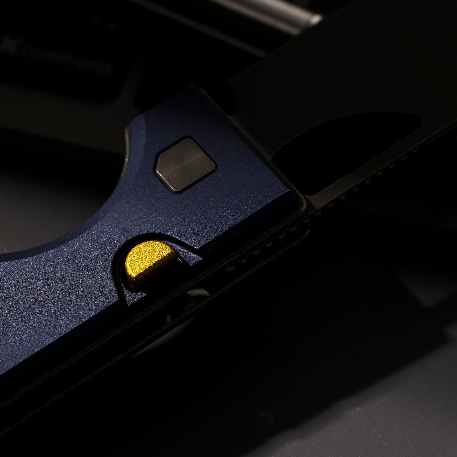 Little Ringbo | Kizer Button Liner Lock™ | Aluminum | AEB-L Satin | KizerV™ 3708A1