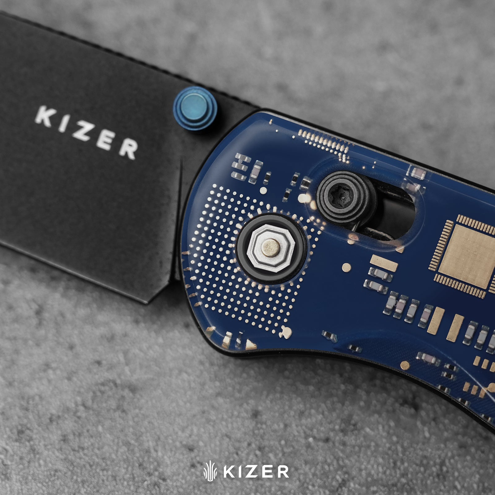 Drop Bear® PCB | Kizer Clutch Lock™ | 154CM | Resin & PCB | Black PVD Coating | KizerV™ 3619A22