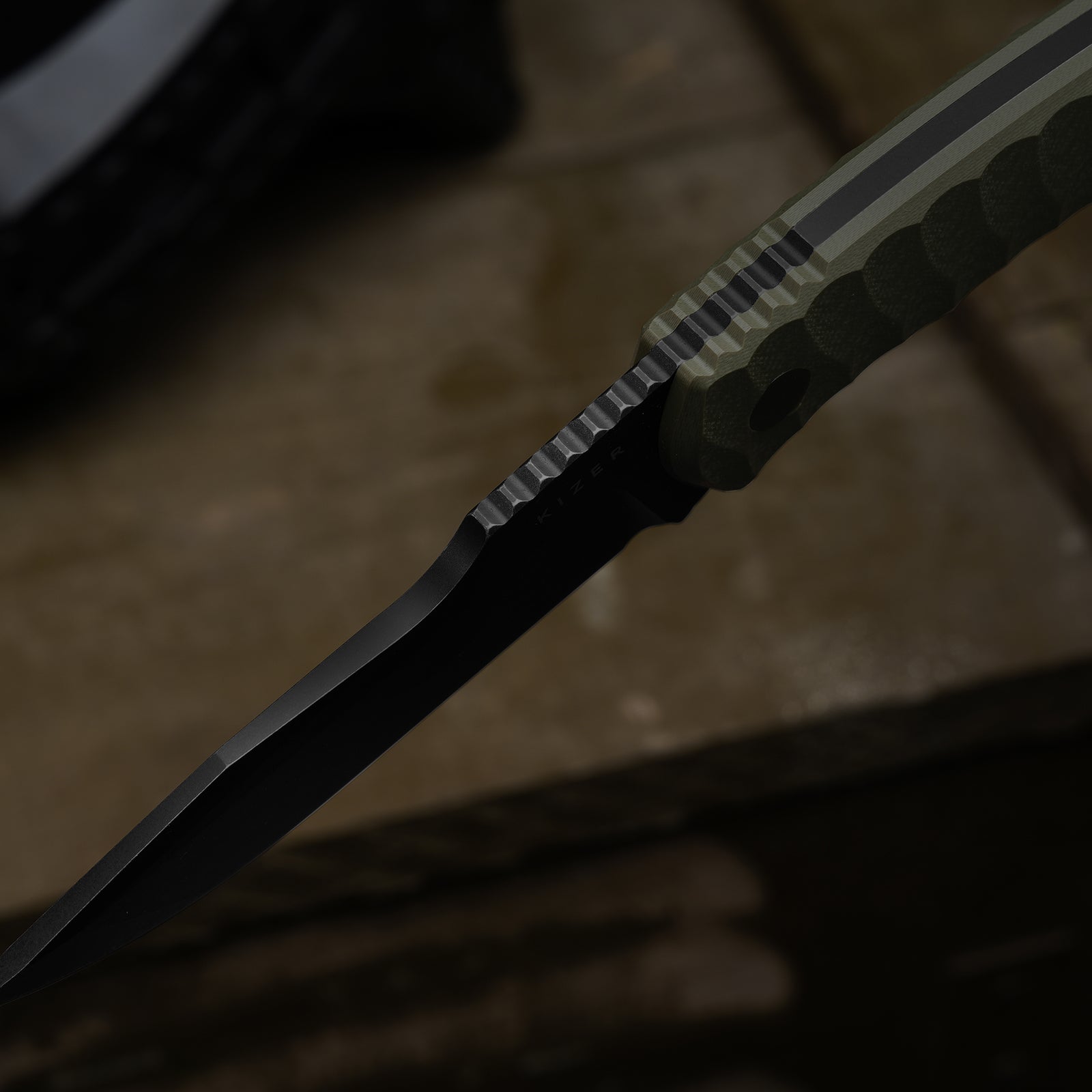 Billy Bones | Deep-Grooved G10 Handle|Lightweight Tactical | AEB-L | Fixed Blade | KizerV™ 1115A1