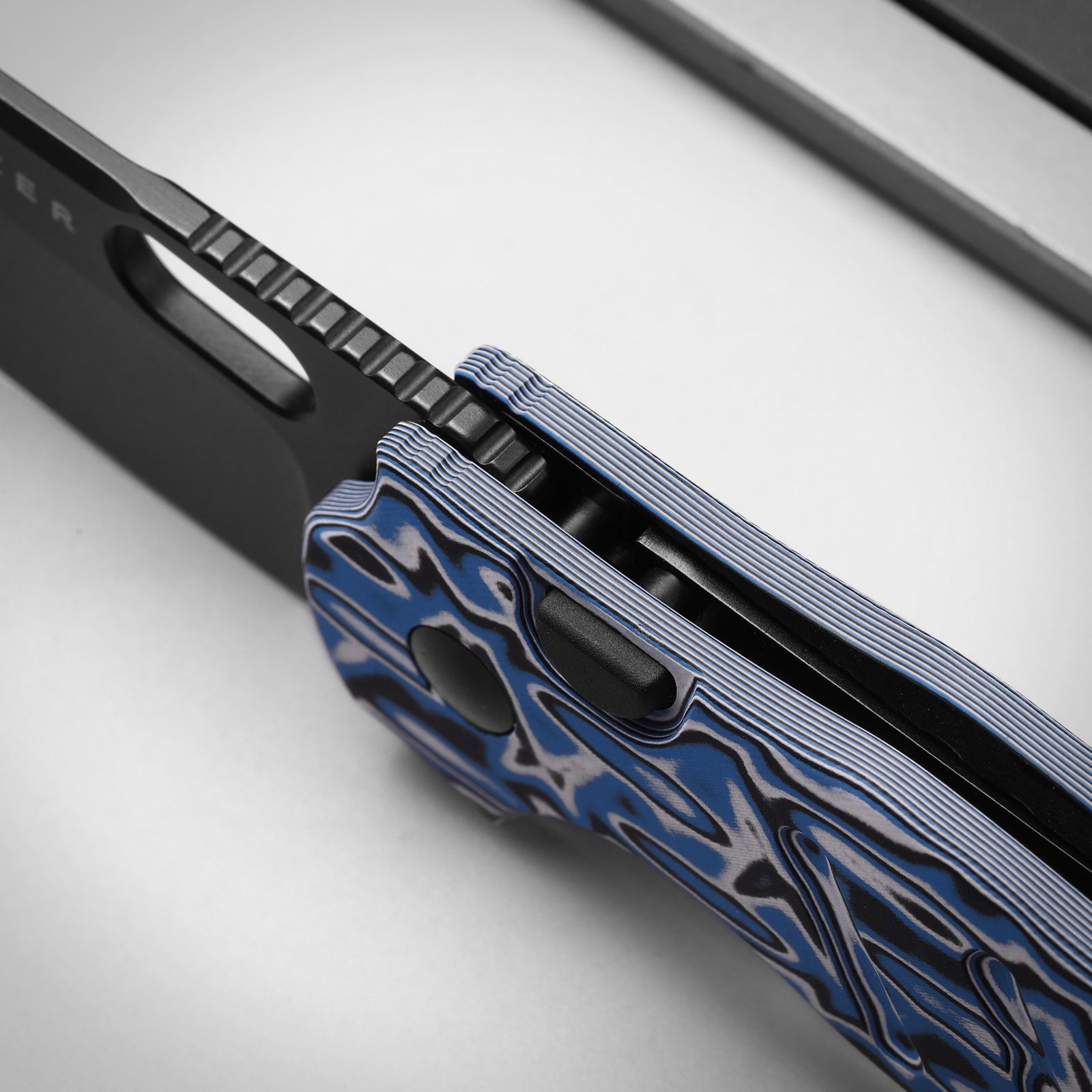 Sheepdog® C01C 2.9 BS | Kizer Button Liner Lock™ | Nitro-V | Micarta | KizerV™ 3488.29BSA2