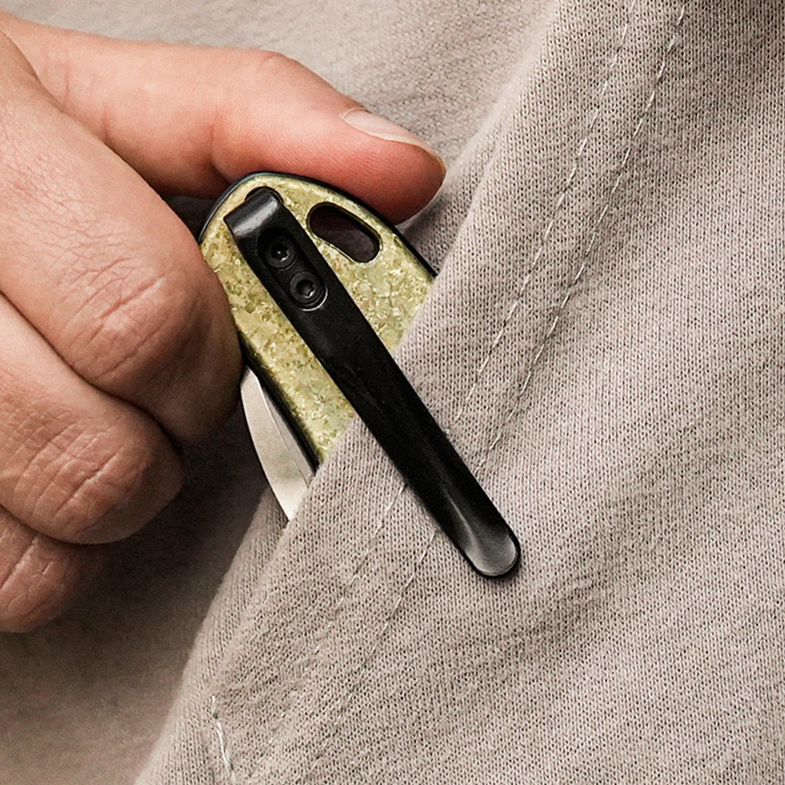 Drop Bear® | Kizer Clutch Lock™ | LC200N | Crystallized Titanium | KizerB™ 3619A3