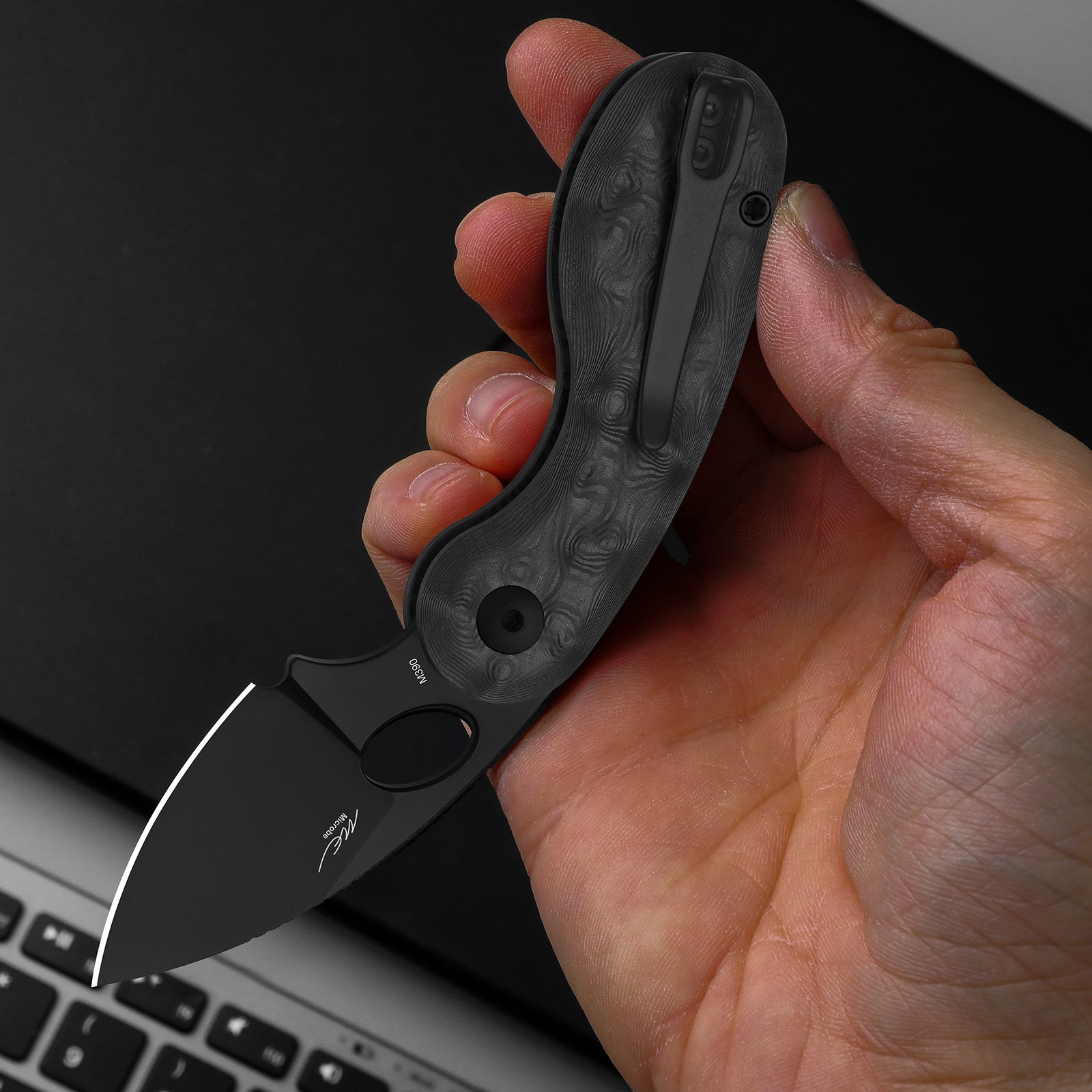 Microbe | 5Th Pocket Knife | Kizer Button Liner Lock™ | Fat Carbon Black Dune Handle | KizerB™ 2742A3