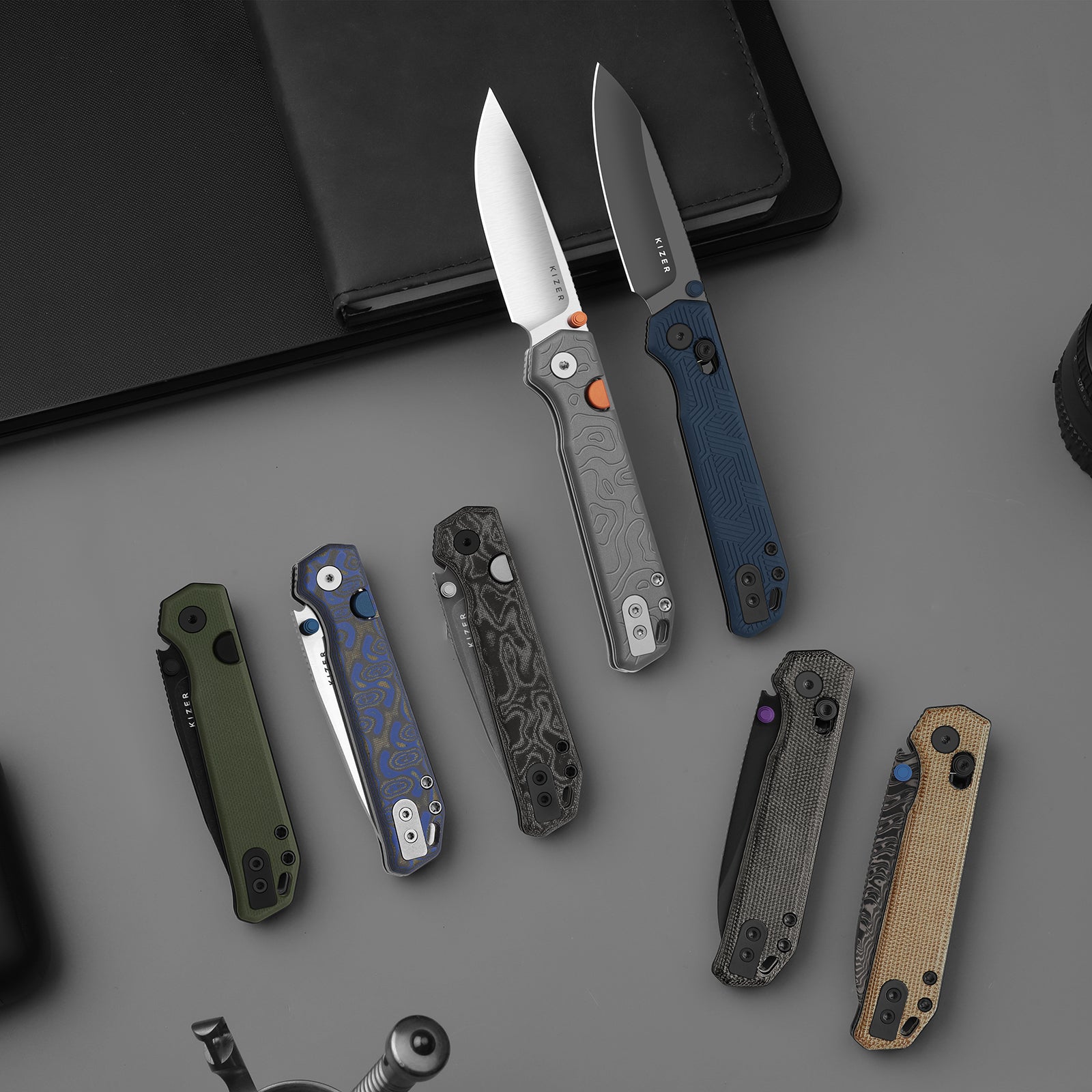 Begleiter 2.9 | Kizer Clutch Lock™ | Norplex UltreX™ Micarta | Damascus | KizerV™ 3458.2CDA2