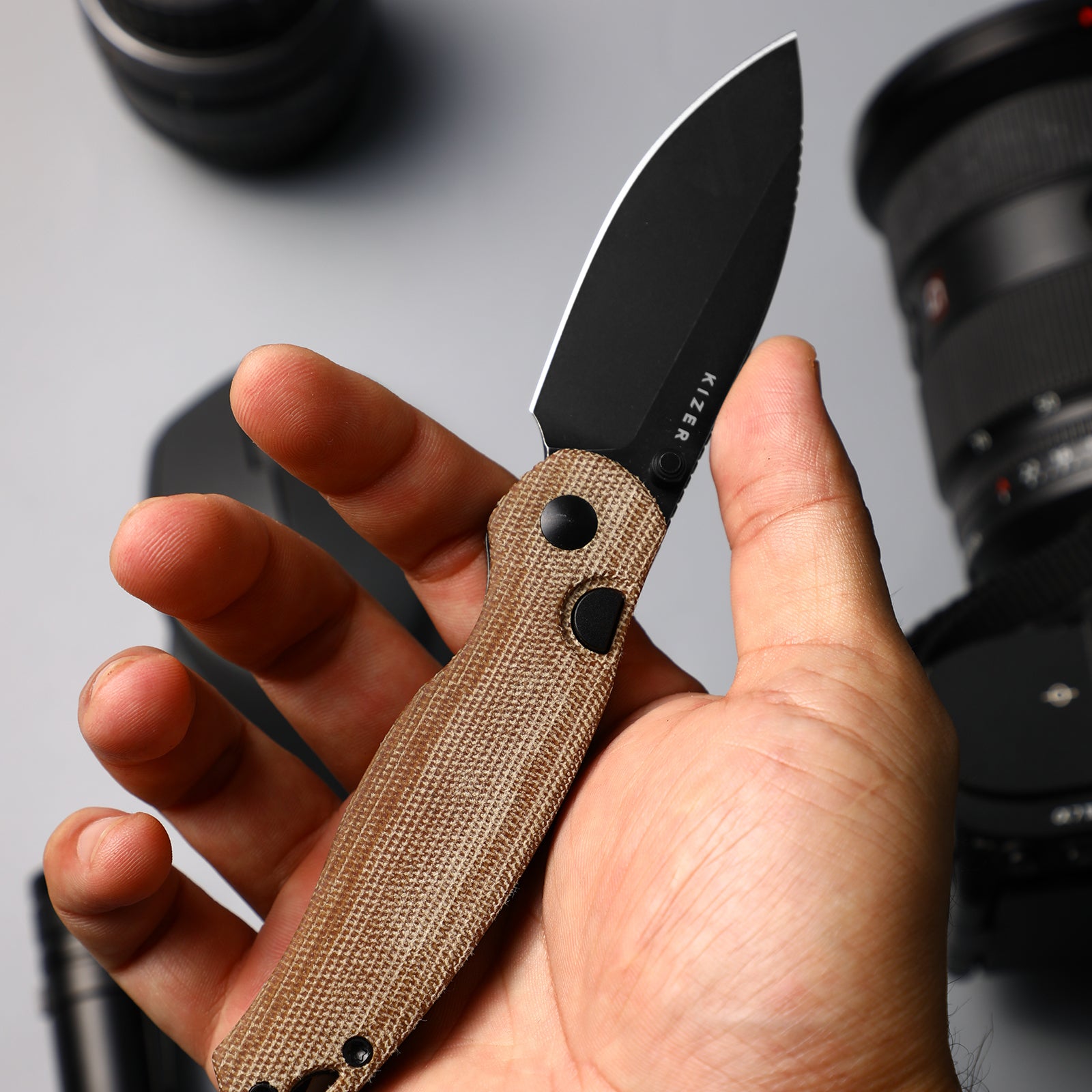 Phoca BD | Kizer Button Liner Lock™ | 14C28N | Aluminum | KizerV™ 3781BDA2