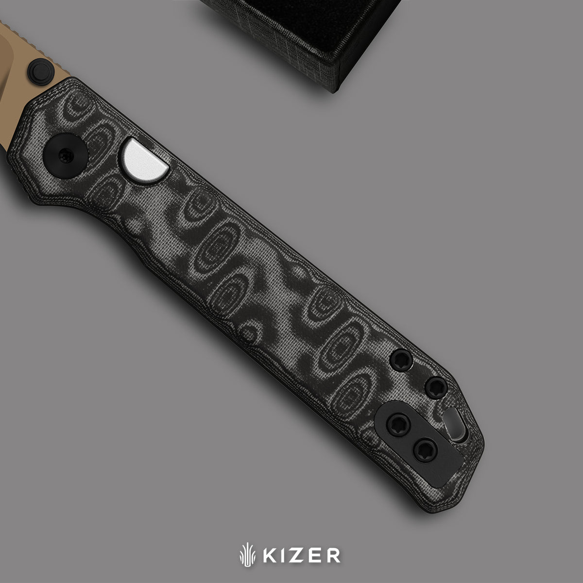Begleiter 2.9 | Kizer Button Liner Lock™ | BD1N + Sunset Metal PVD | vortex pattern micarta | KizerV™ 3458.2BDA8