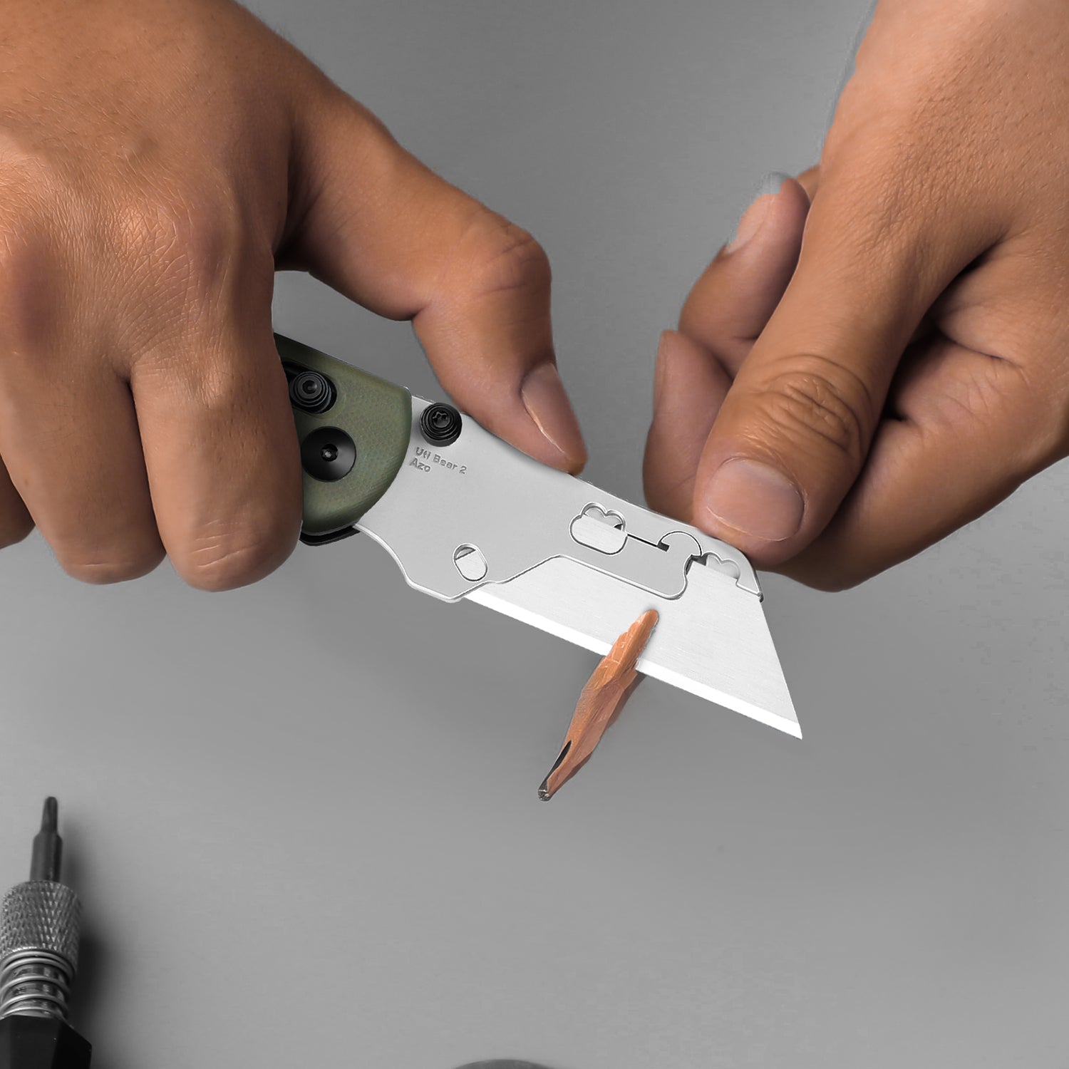 Drop Bear® Utility | Kizer Clutch Lock™ | Uti BEAR 2 | SK5 & 50Cr15MoV | G10 | KizerV™ 3619JA6