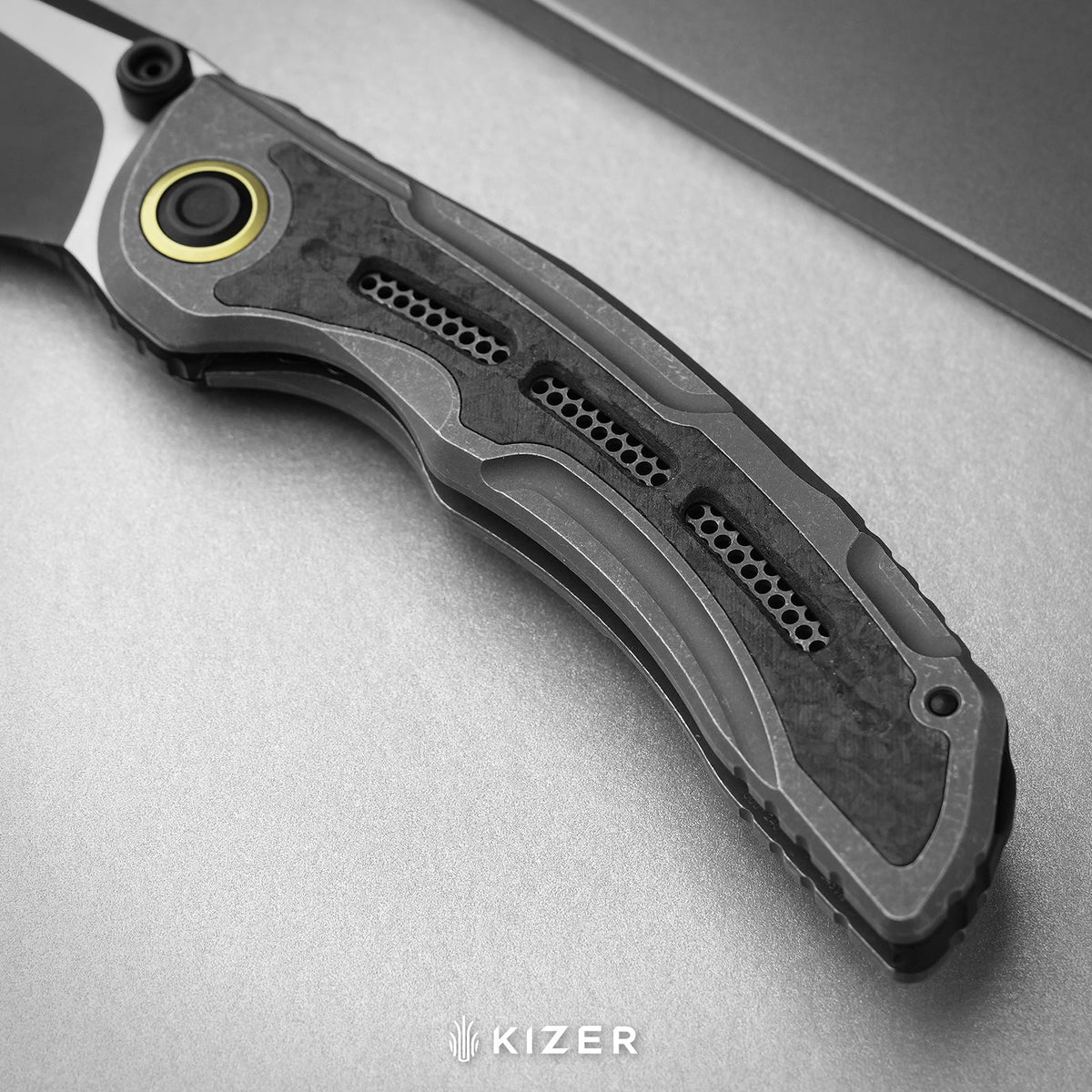 SILVER WING-LITE | S45VN+Black PVD Coating & Flat Brushed+Flat Grind | Titanium & Carbon Fiber | KizerB™ ZX-FK09A1