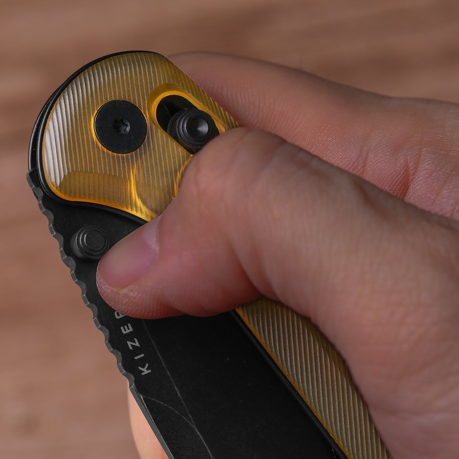 Buddy II | Kizer Clutch Lock™ | PEI | AEB-L PVD Coating & Stonewashed | KizerV™ 3790A1