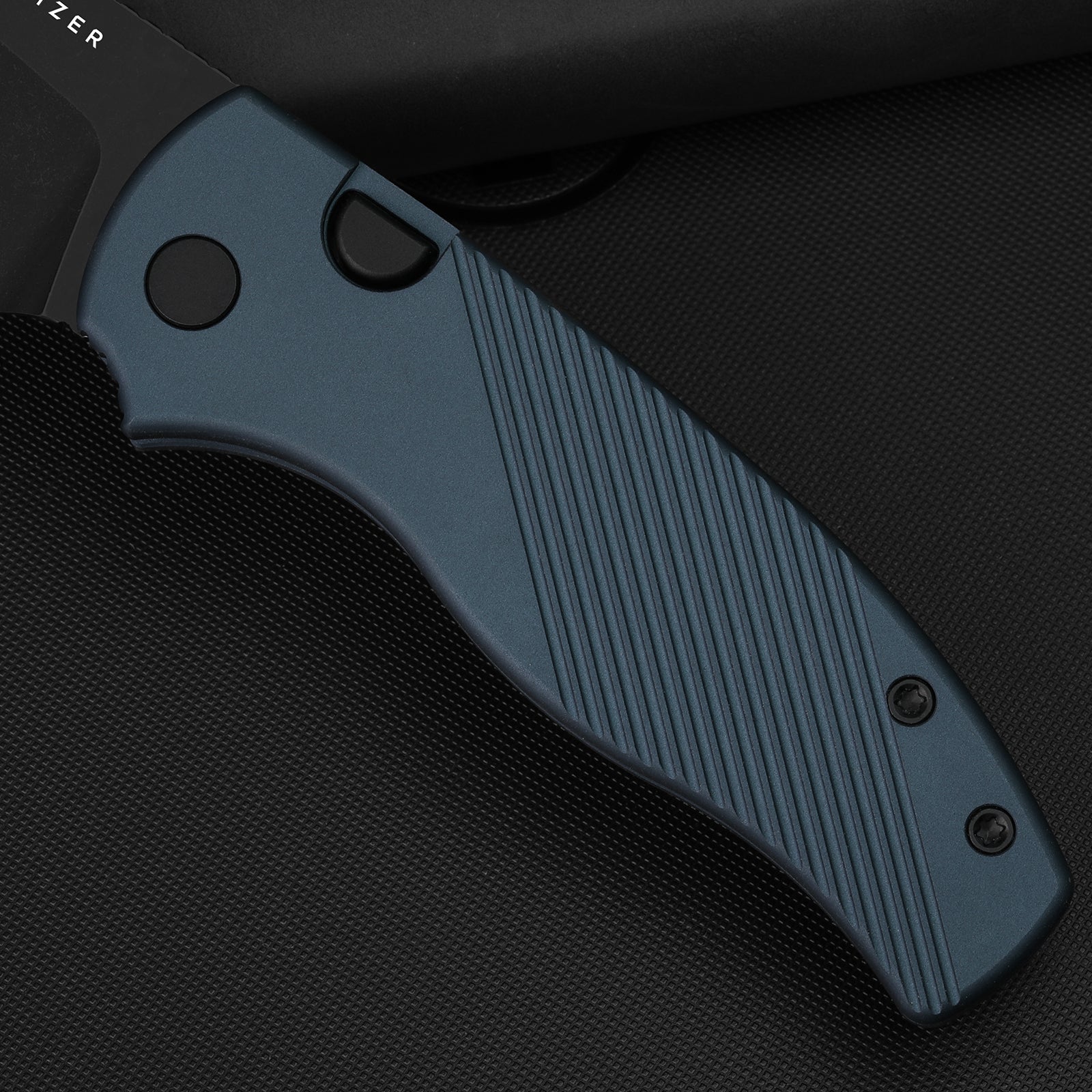 Glaux | Kizer Button Liner Lock™ | Norplex Ultrex™ Micarta | Satin | KizerV™ 3801A1