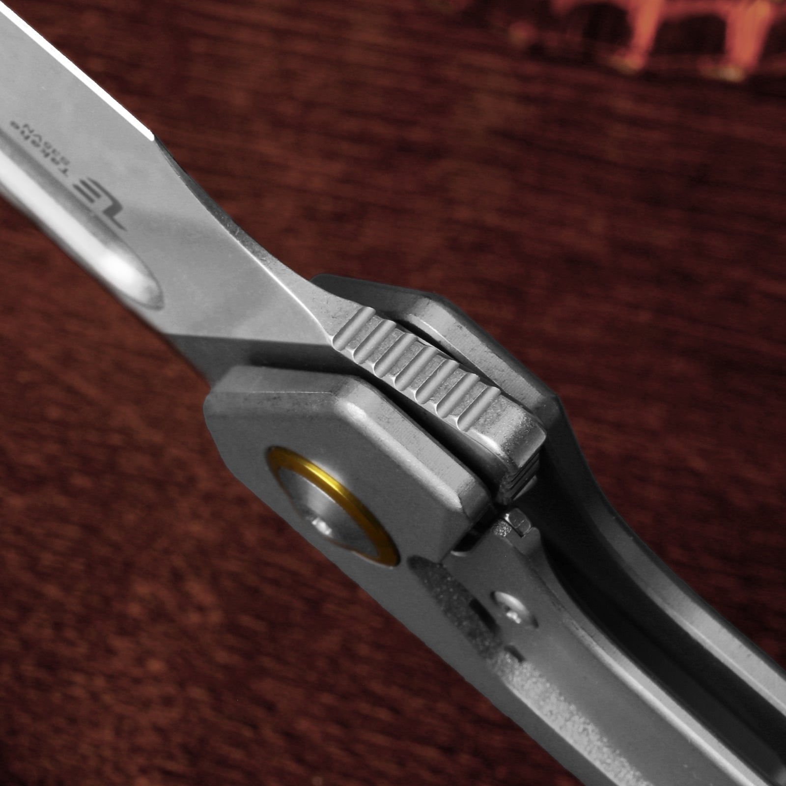 Takahe | Titanium Handle | Gold Pivot Collar | Matte DLC Ultra | KizerB™ 3701A2