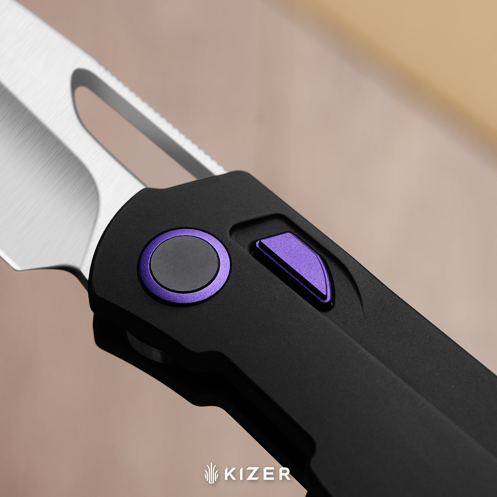 Mash | Kizer Button Liner Lock™ | M390 + Matte DLC Ultra + Hollow Grind | FatCarbon Purple Haze | KizerB™ 3699BSA2