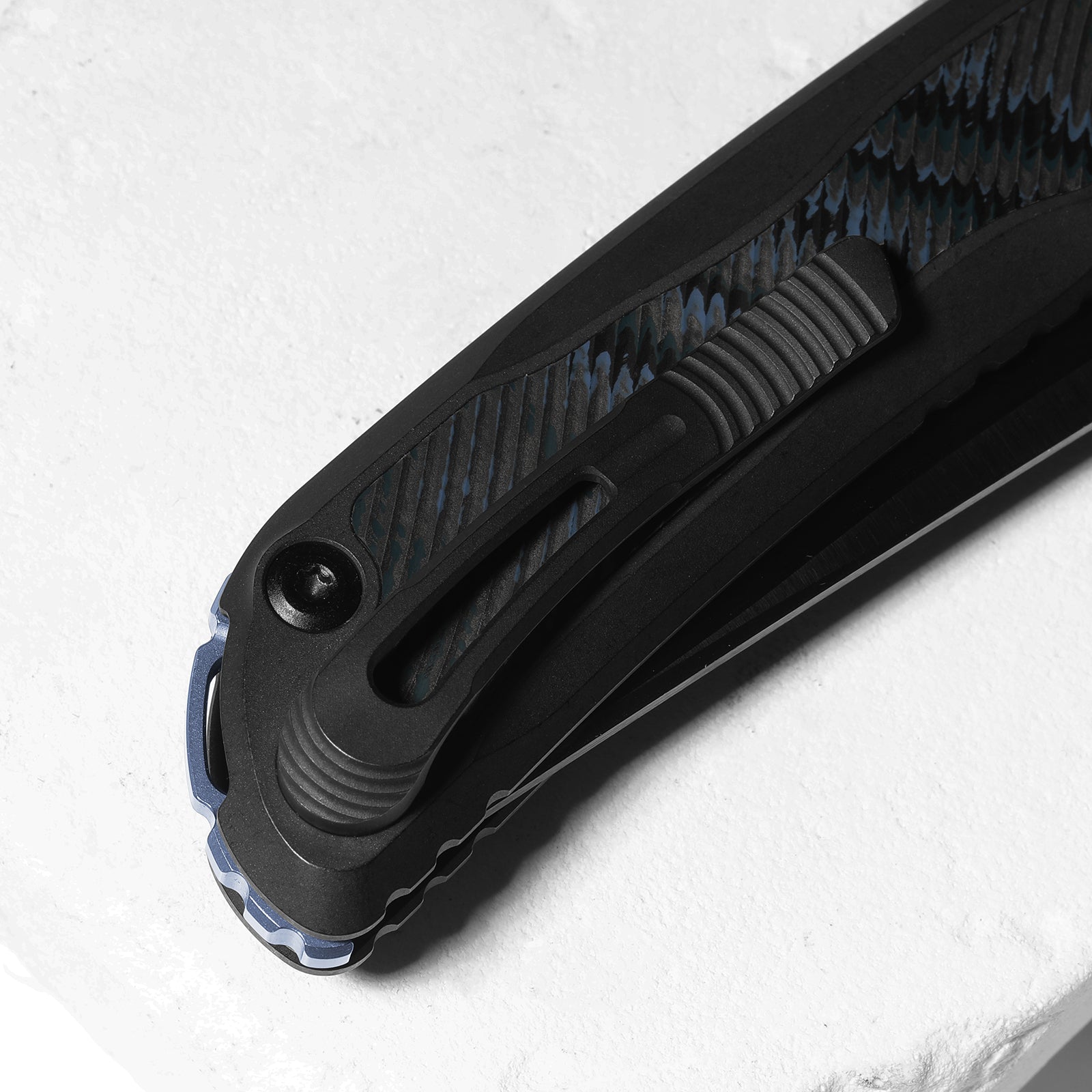 Mithril | KineticFit™ Button Lock | M390 + DLC Ultra + Hand-Brushed | Titanium (DLC Ultra) & Fat Carbon | Exquisite Light | KizerX® FK08A2