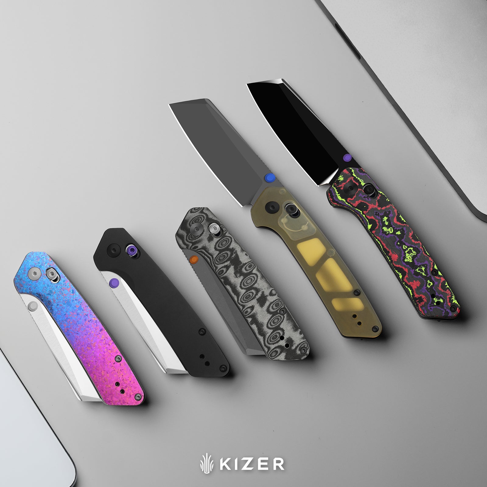 Madrac CL AirTi | Kizer Clutch Lock™ | M390 | Crystallized Titanium | Satin | KizerB™ 3693ACS2