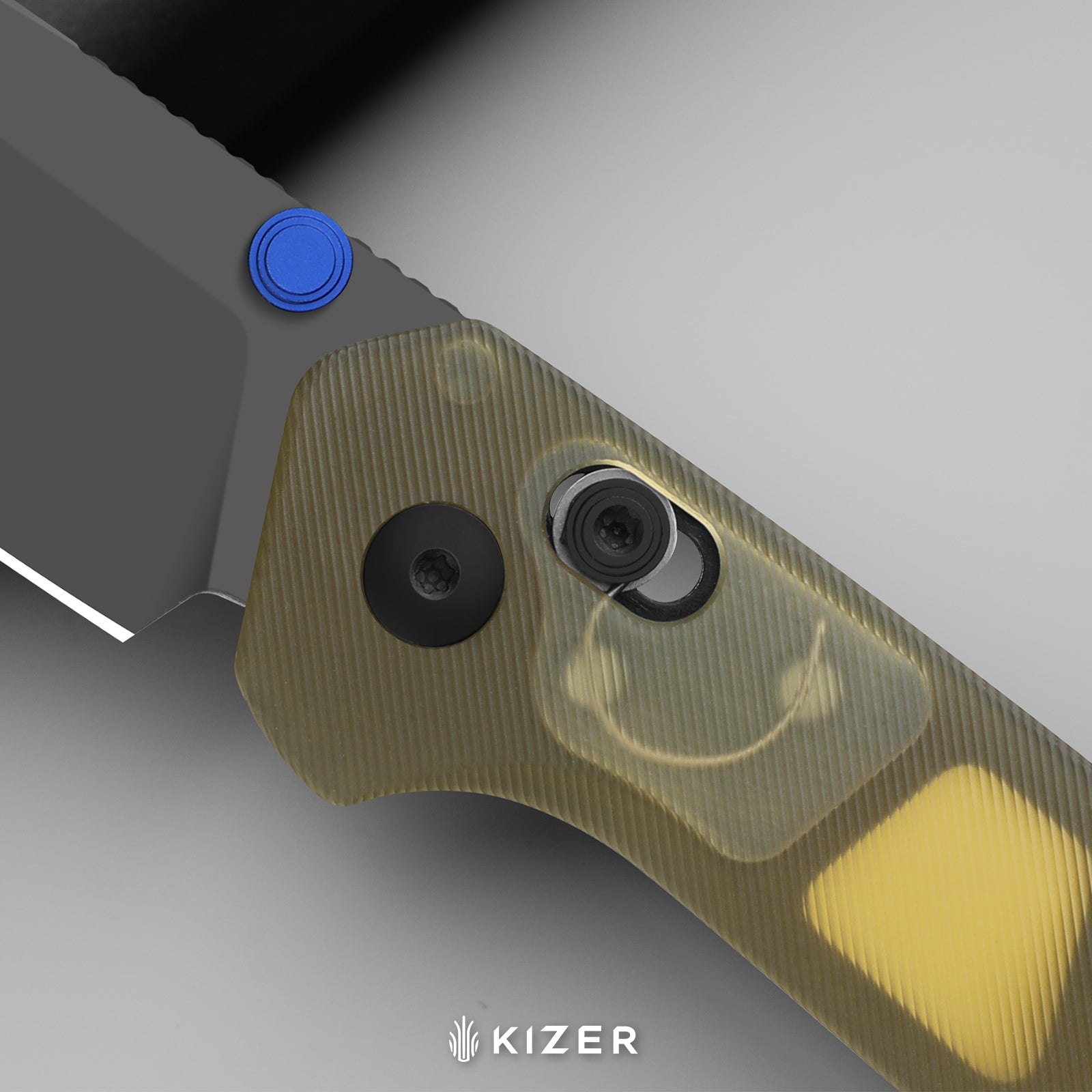 Madrac CL AirTi | Kizer Clutch Lock™ | M390 | Crystallized Titanium | Satin | KizerB™ 3693ACS2