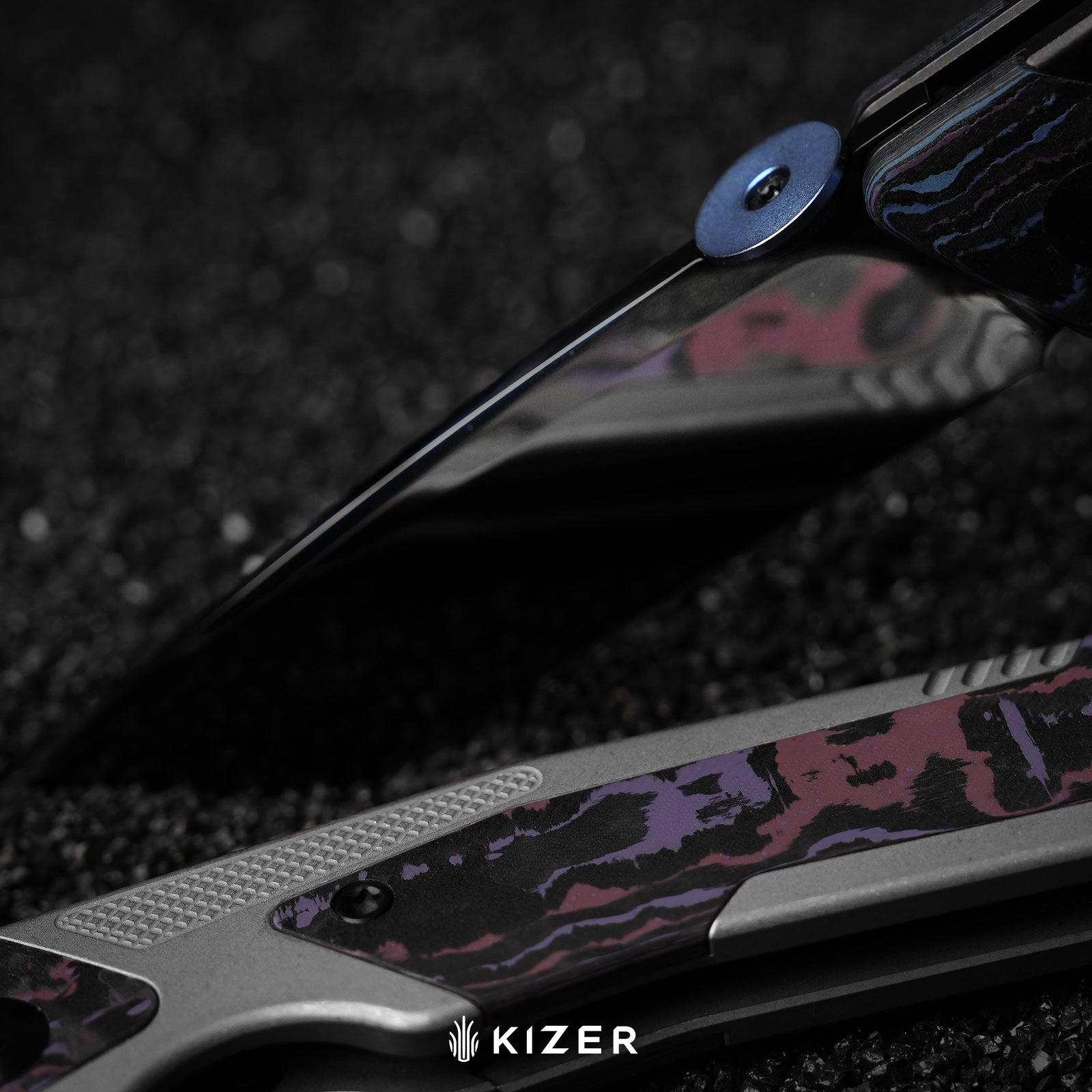 Sable Chief | K390 | Polished DLC Ultra | Titanium & CamoCarbon Damtanium | KizerB™ 3745A1